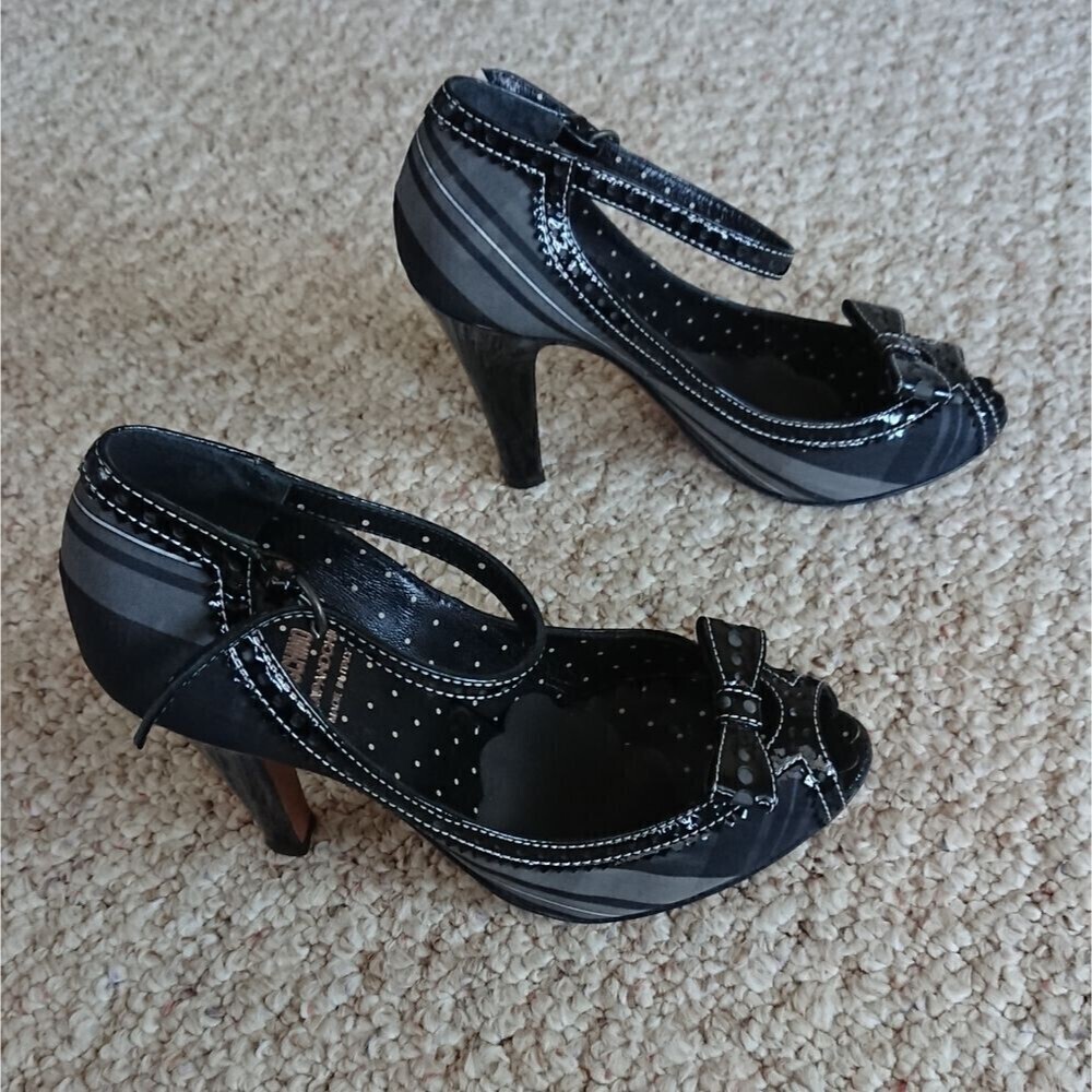 Moschino black & white plaid peep toe Mary Jane size 6